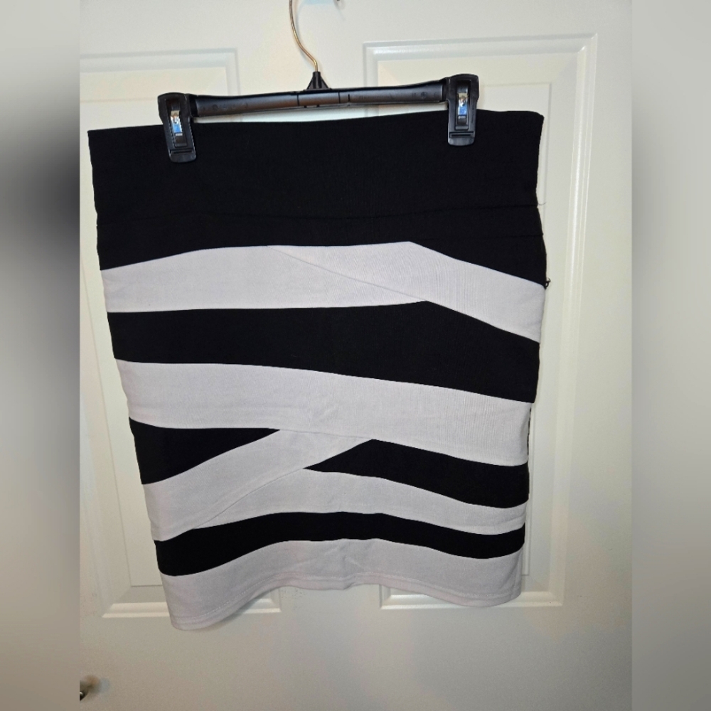 Black and White Pencil Skirt